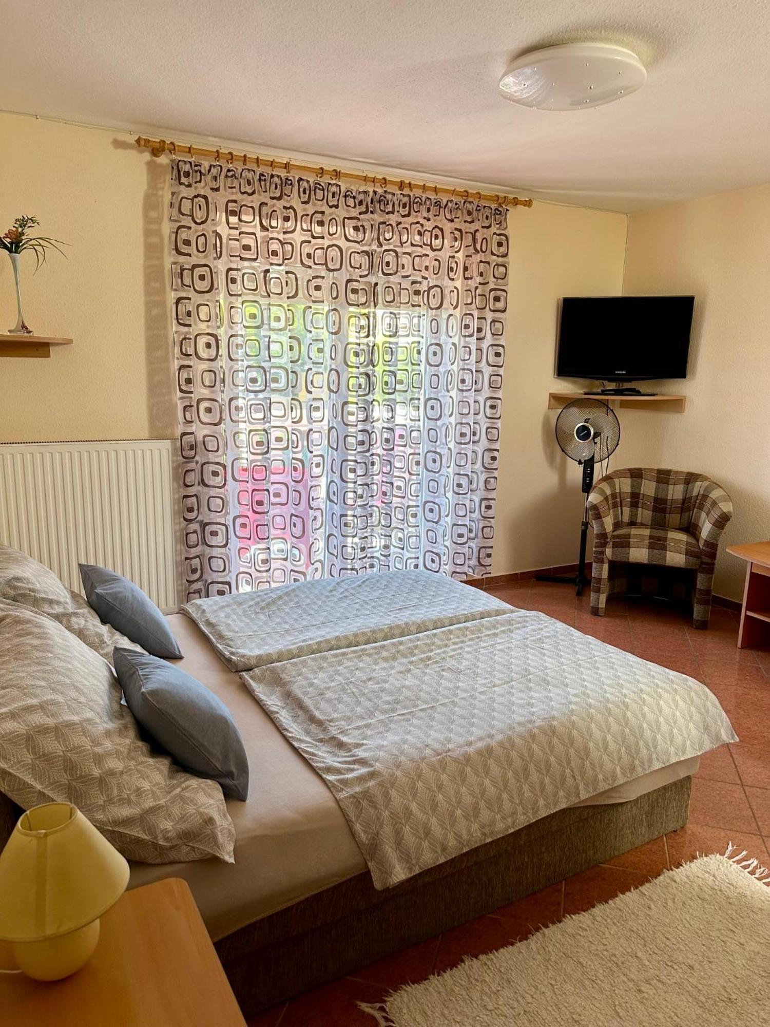Judit Apartments Hévíz Extérieur photo